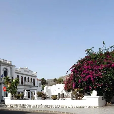 Nyaraló Casa Malumi - Historisches Stadthaus In Haría