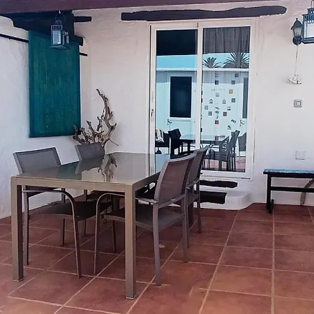 Casa Malumi - Historisches Stadthaus In Haría