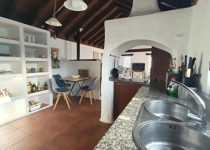 Casa Malumi - Historisches Stadthaus In Haría