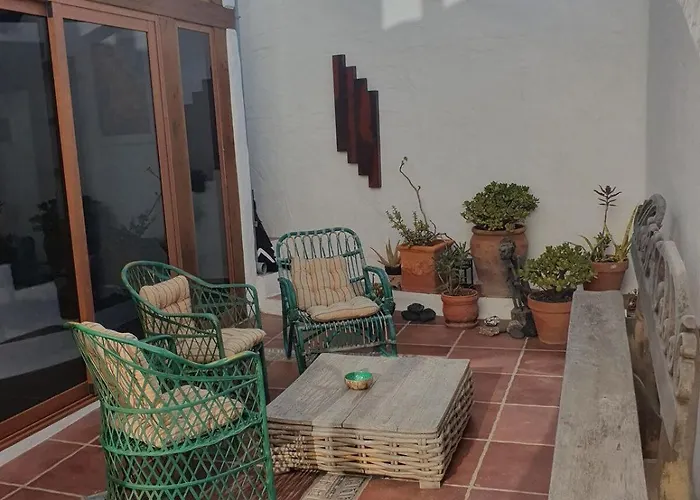 Casa Malumi - Historisches Stadthaus In Nyaraló Haría